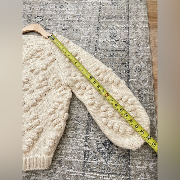 Anthropologie Style Chunky Pom Pom Heart Cardigan Sweater Puffs Size M Cream - Picture 8 of 11